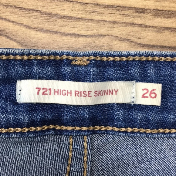 Levis 721 High Rise Skinny Jeans Womens 26‎ Medium Wash Cotton Distressed Denim - Picture 10 of 13